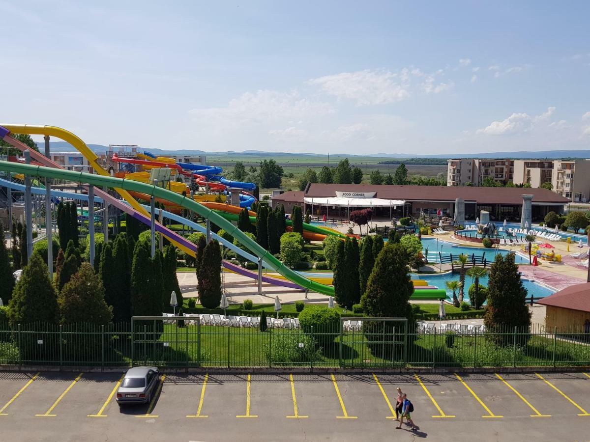 Aquapark Apartment Sunny Beach Ngoại thất bức ảnh